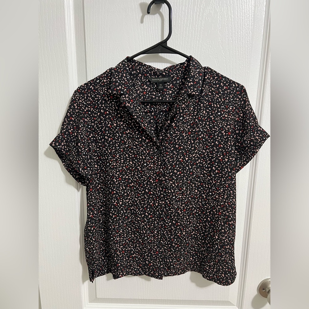 Perfect button up work shirt from Banana Republic XS